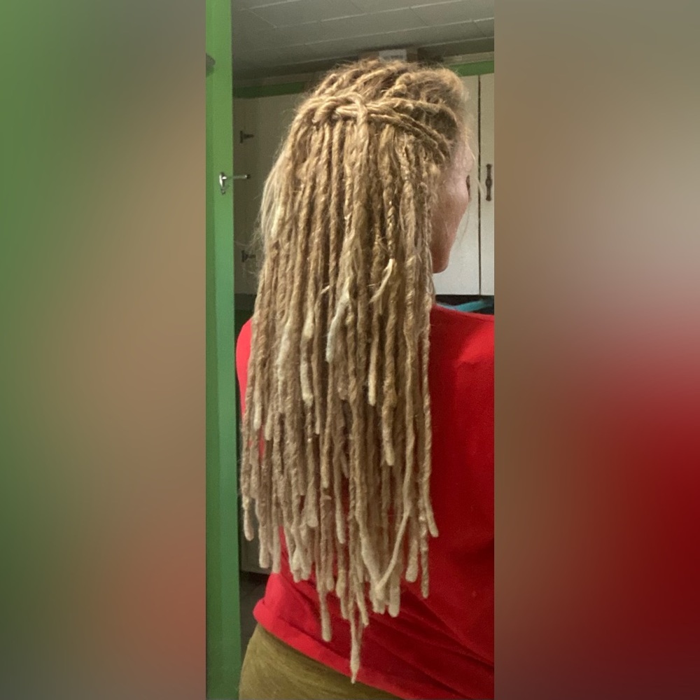 100 blonde  synthetic dreadlocks handmade extremely soft.
